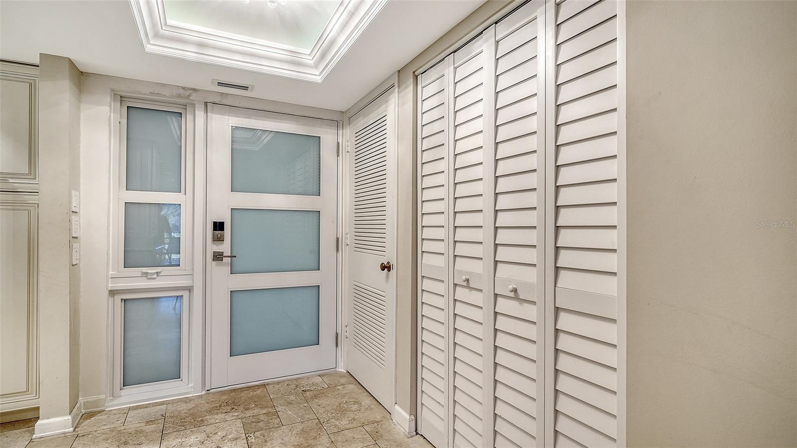 SEAPLACE I - Residential
