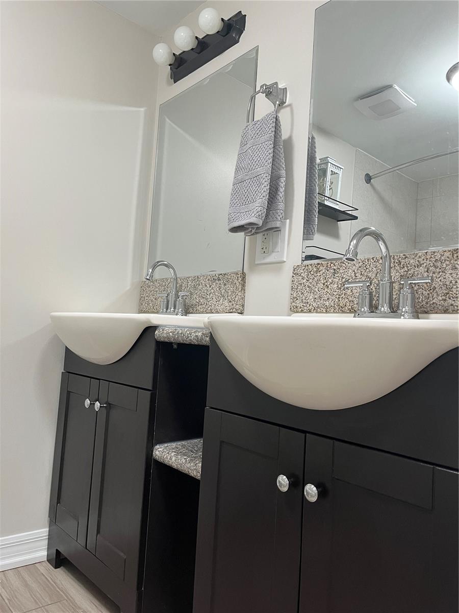 THE HAMPTONS AT BRANDON A CONDO - Residential Lease