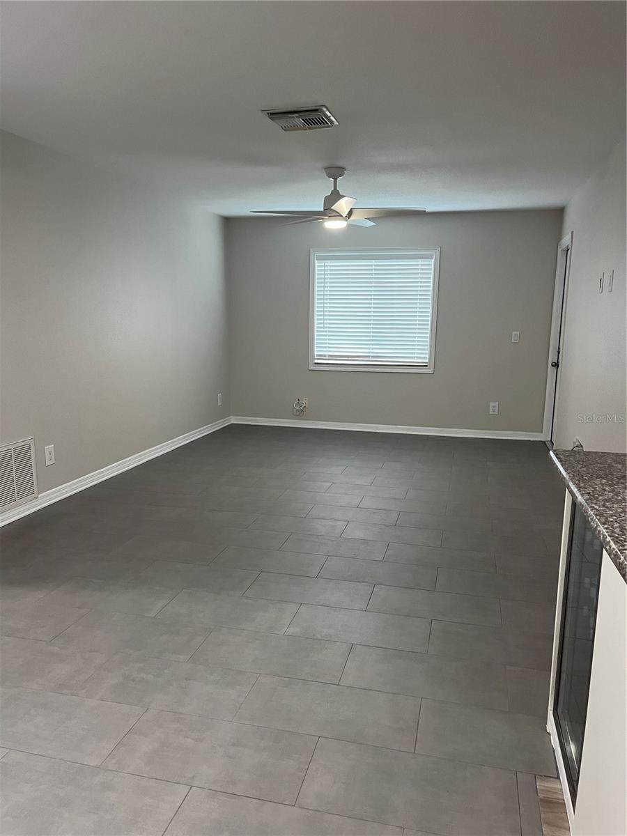 THE HAMPTONS AT BRANDON A CONDO - Residential Lease