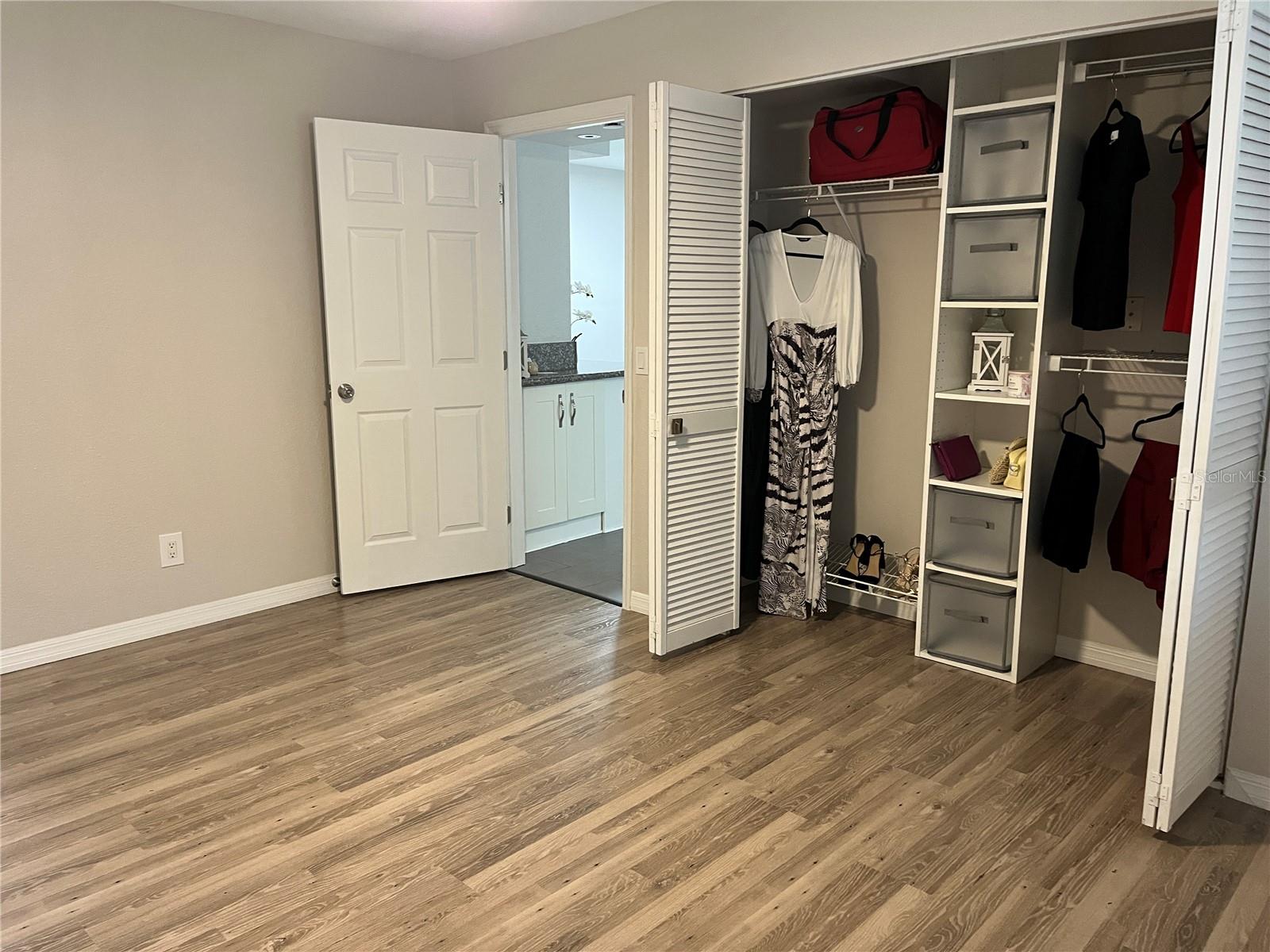 THE HAMPTONS AT BRANDON A CONDO - Residential Lease