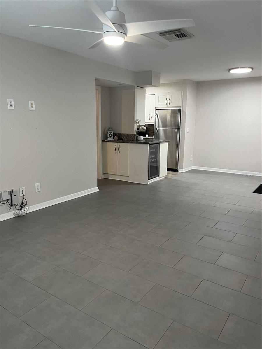 THE HAMPTONS AT BRANDON A CONDO - Residential Lease