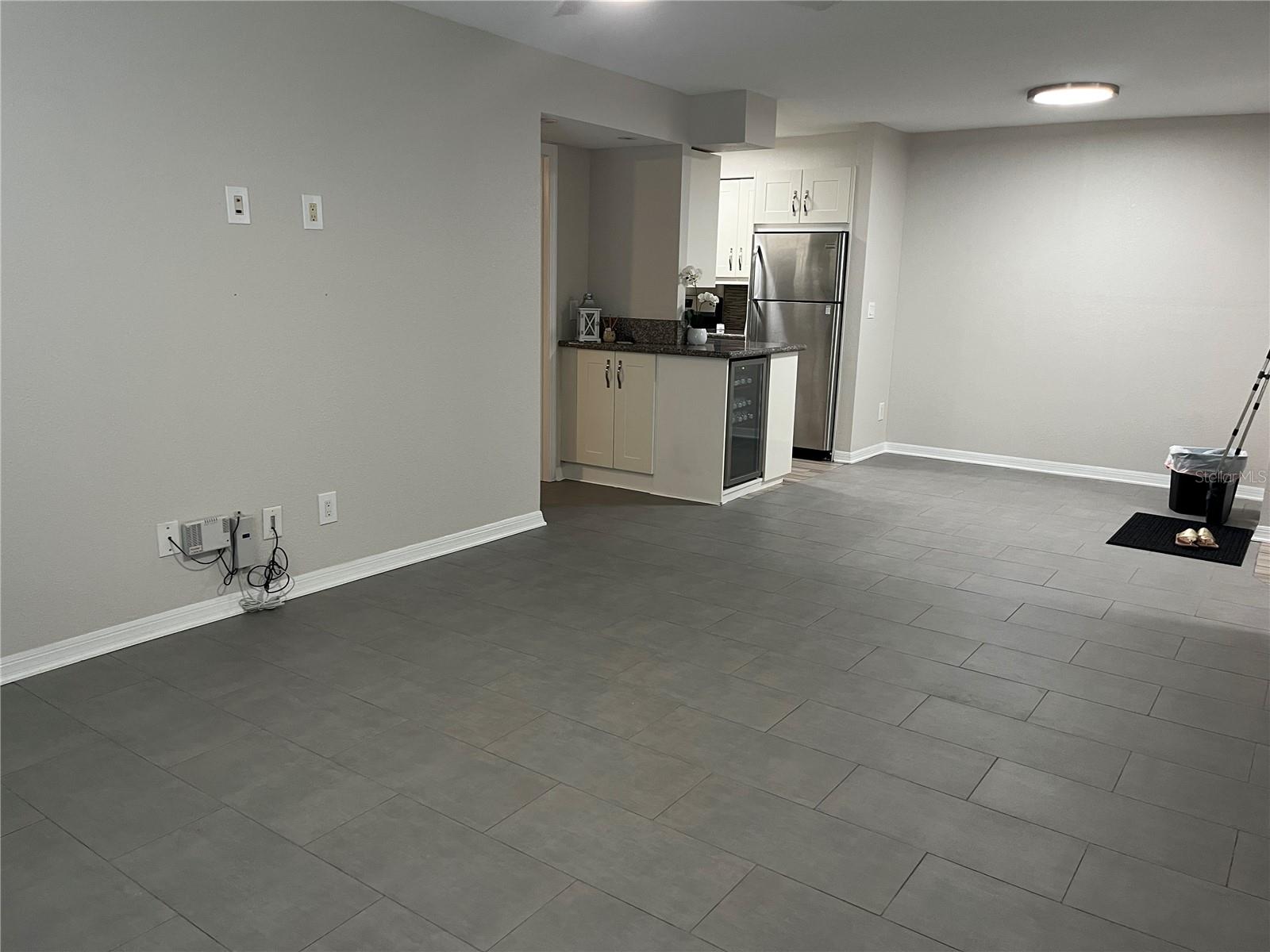 THE HAMPTONS AT BRANDON A CONDO - Residential Lease