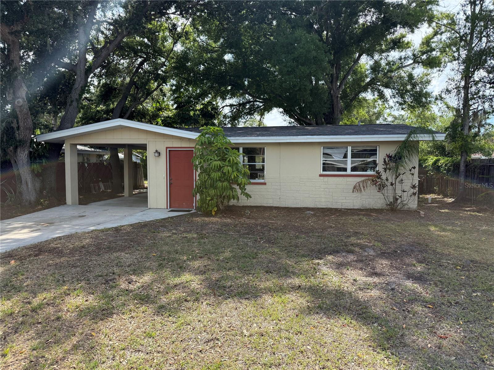 ROBIN HOOD WOODS - Residential