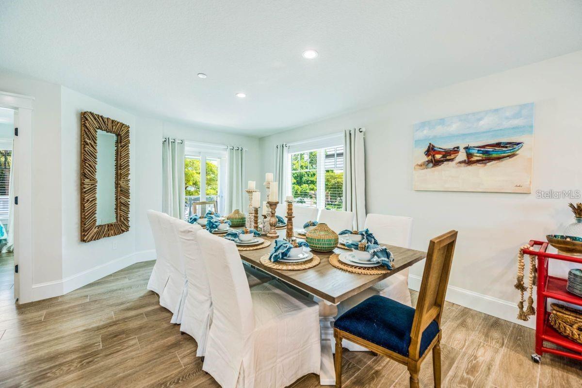 SARASOTA BEACH - Residential