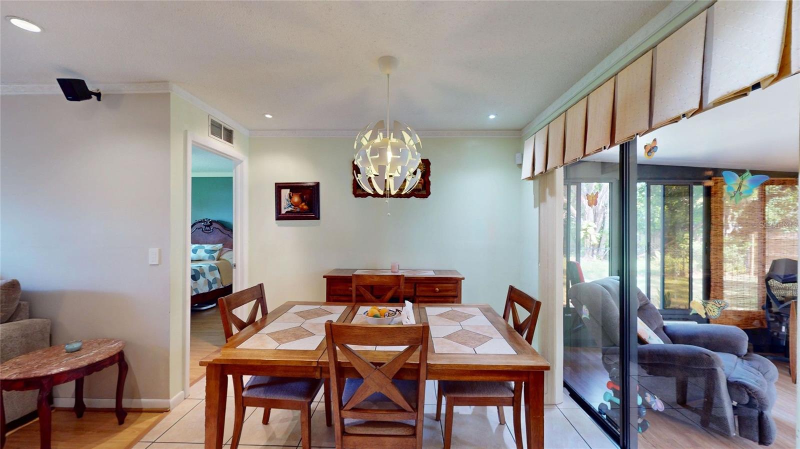 BONNIE BAY UNIT THREE PH TWO - Residential