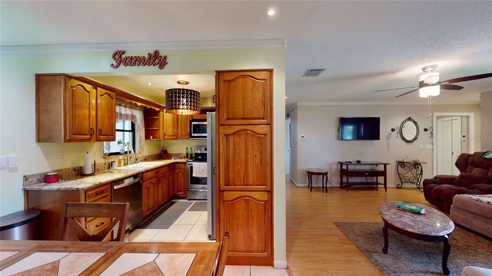 BONNIE BAY UNIT THREE PH TWO - Residential
