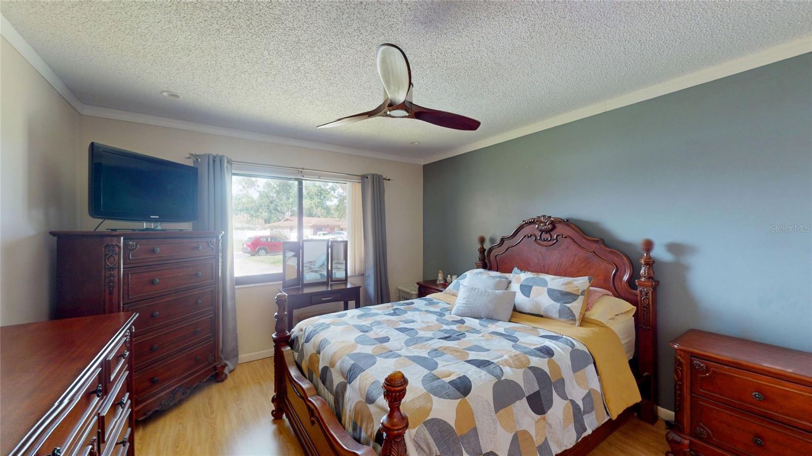 BONNIE BAY UNIT THREE PH TWO - Residential