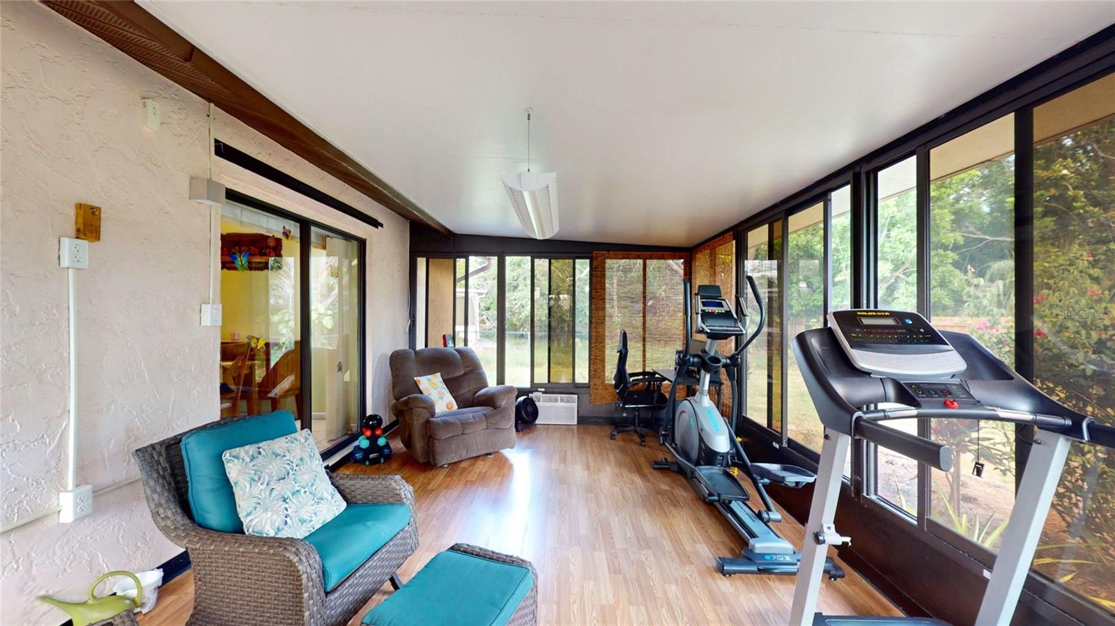BONNIE BAY UNIT THREE PH TWO - Residential