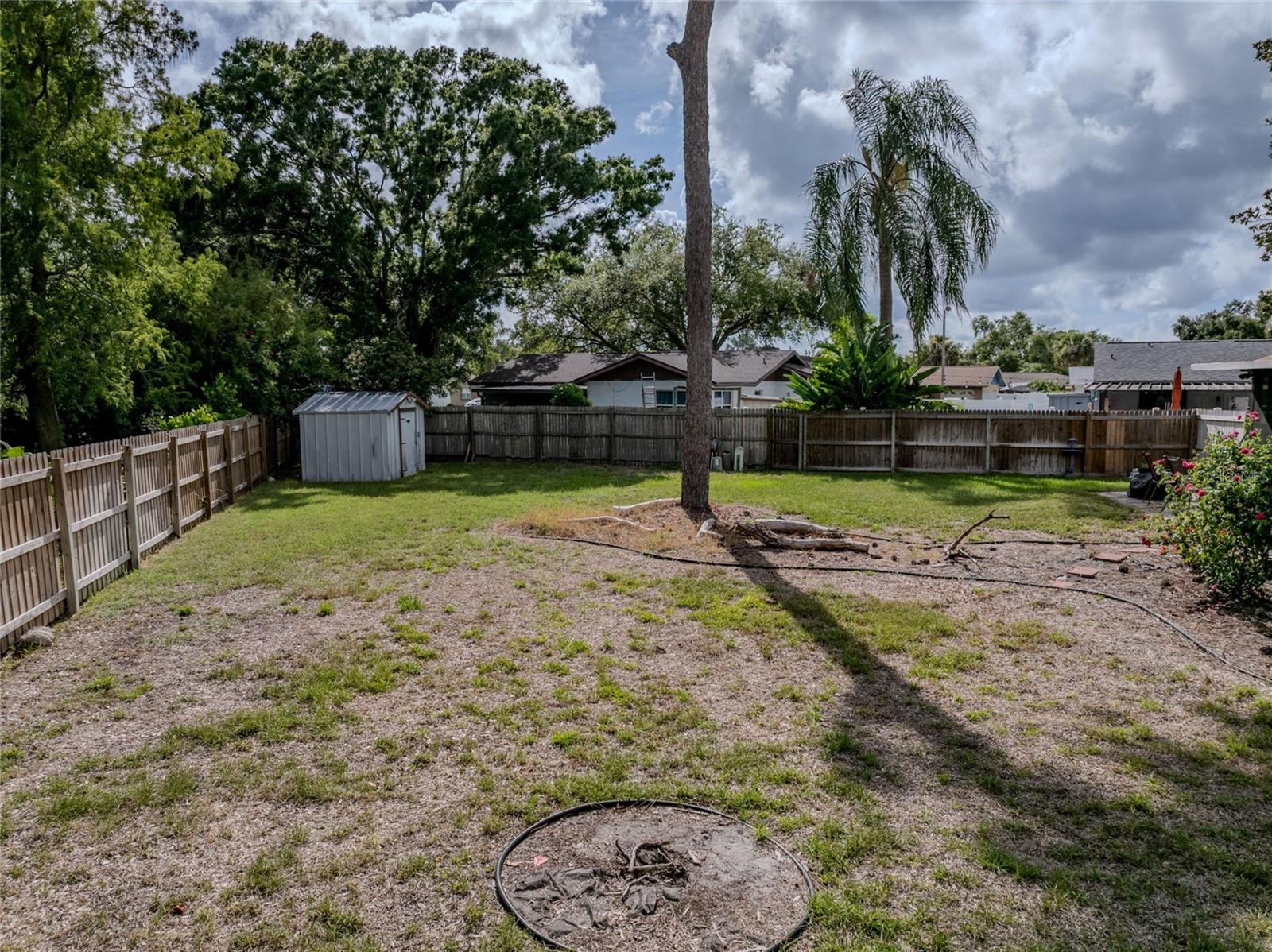 BONNIE BAY UNIT THREE PH TWO - Residential