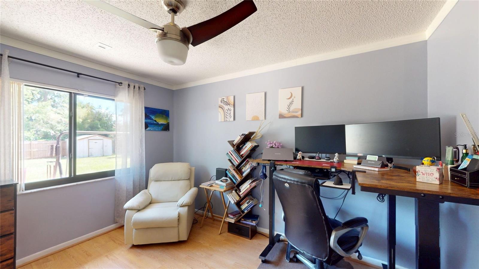 BONNIE BAY UNIT THREE PH TWO - Residential