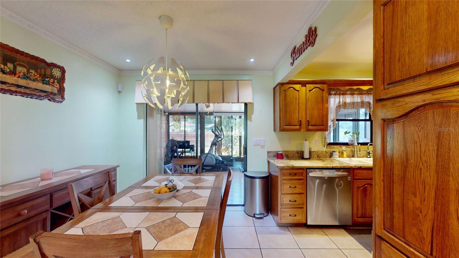 BONNIE BAY UNIT THREE PH TWO - Residential
