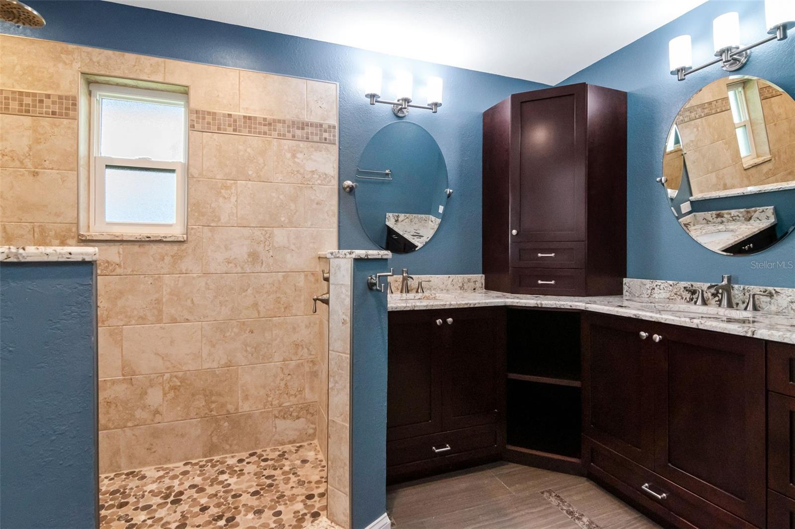 OAK PARK ESTATES - Residential
