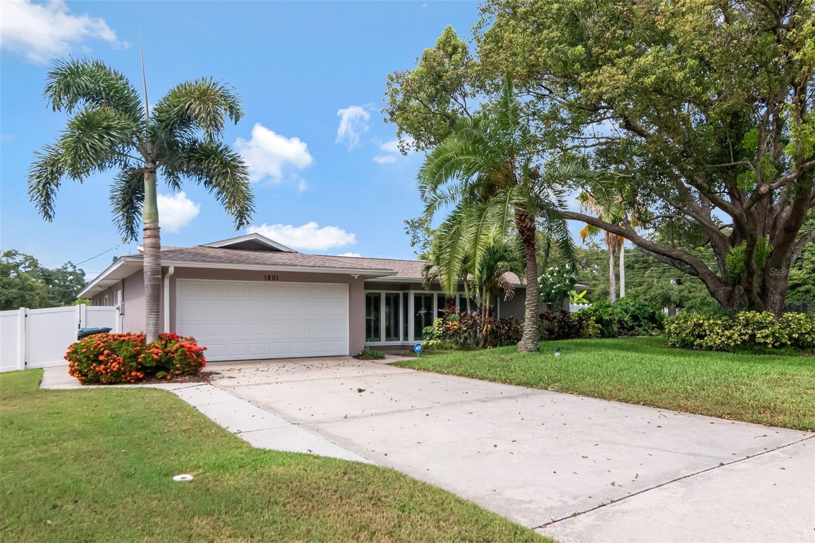 OAK PARK ESTATES - Residential