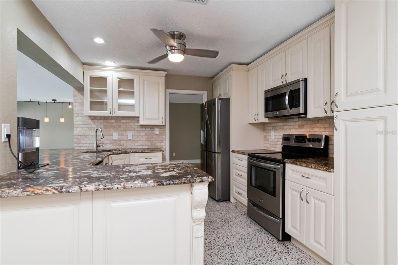 OAK PARK ESTATES - Residential