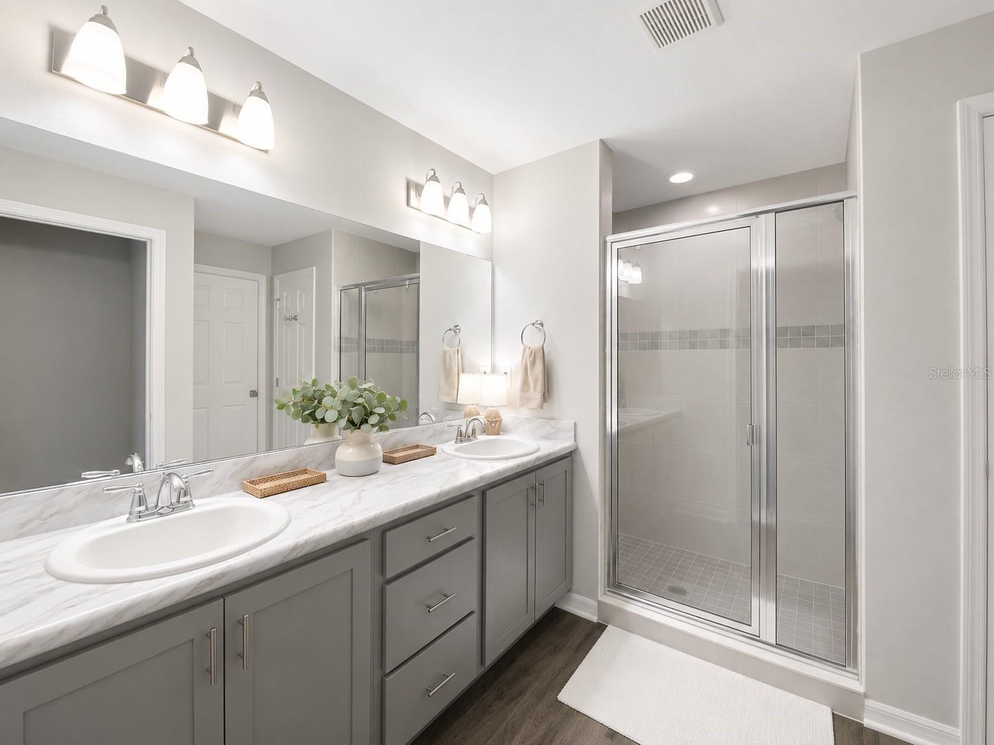 LAKES TR 5 - Residential