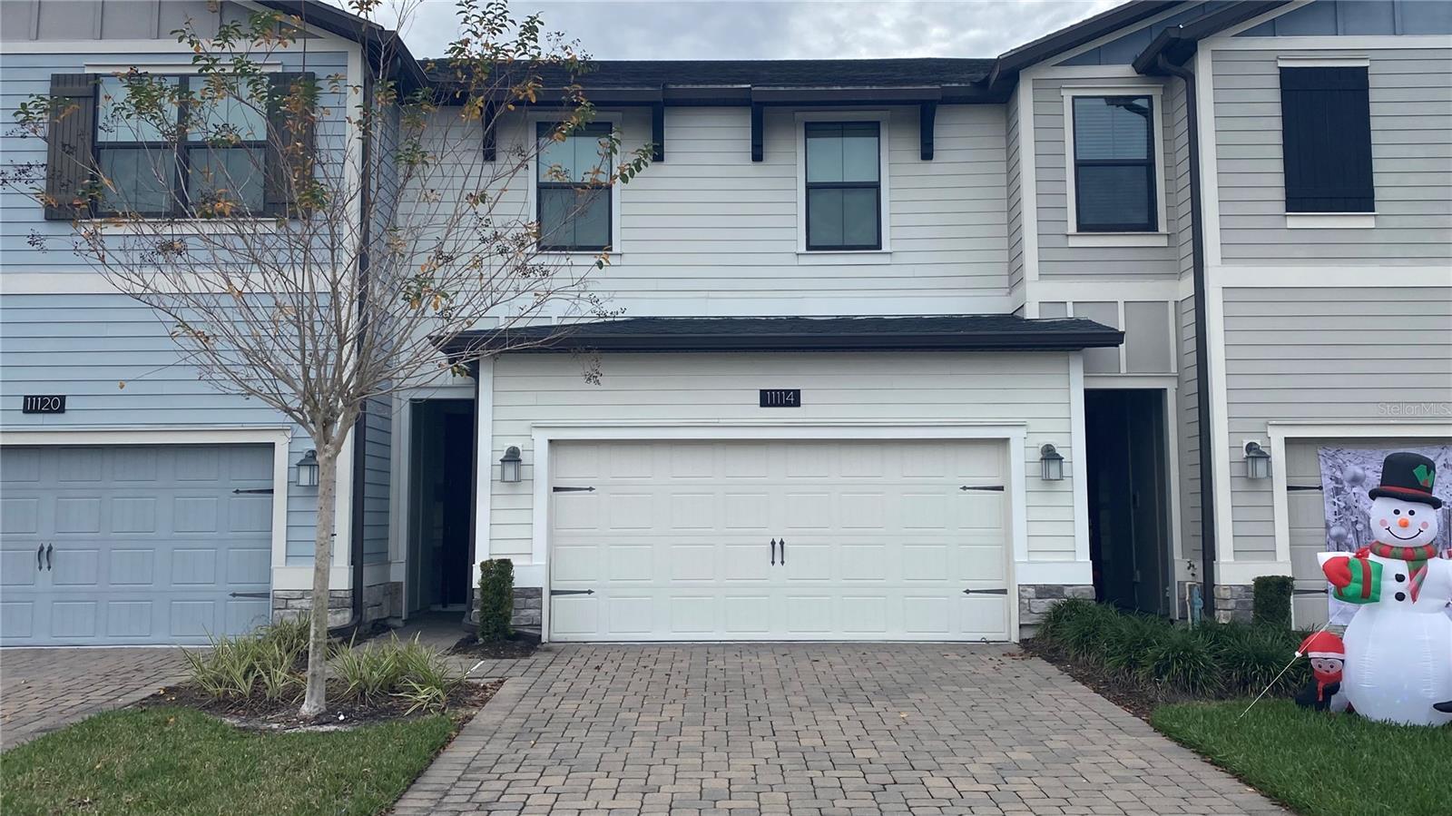 TRAILS/MOSS PARK - Residential Lease
