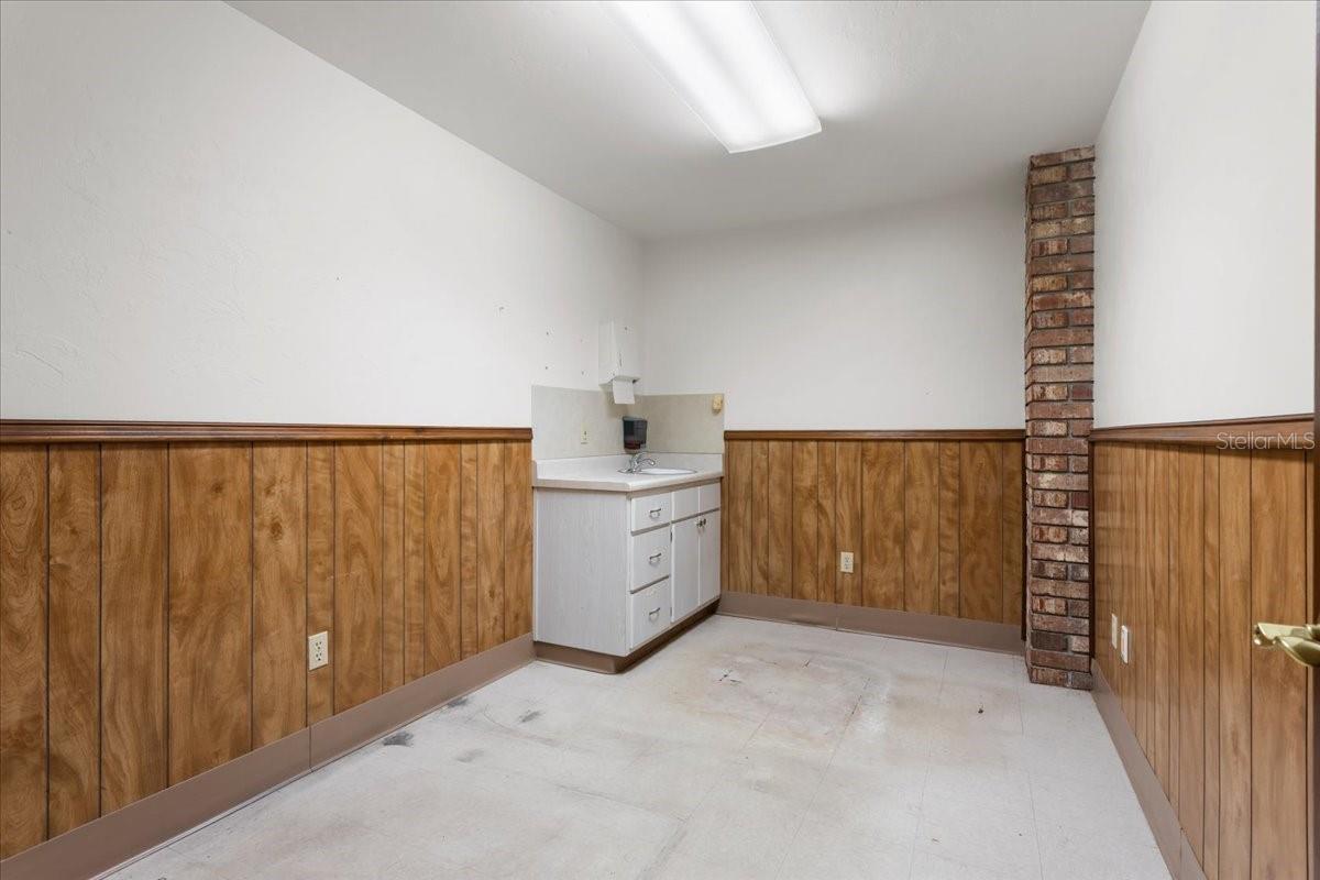 N/A - Commercial Lease