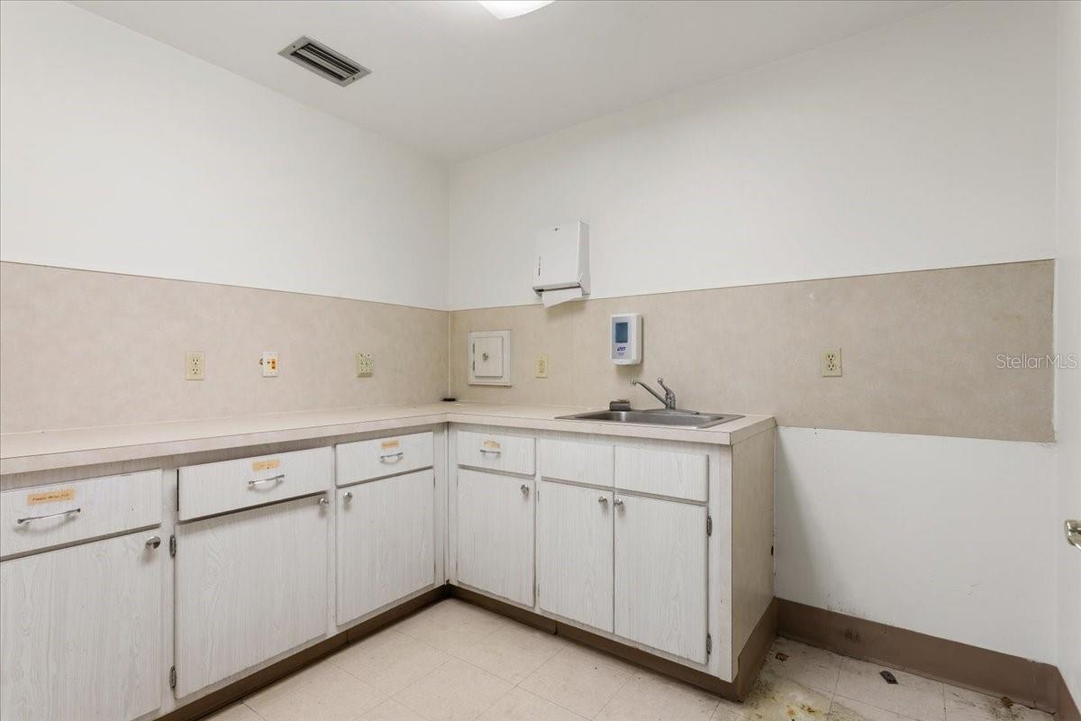 N/A - Commercial Lease
