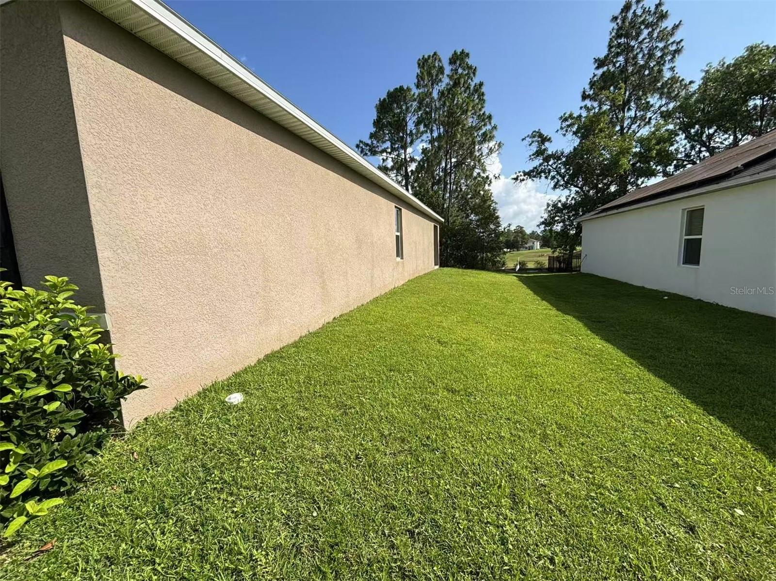 LAKE DIAMOND NORTH - Residential Lease