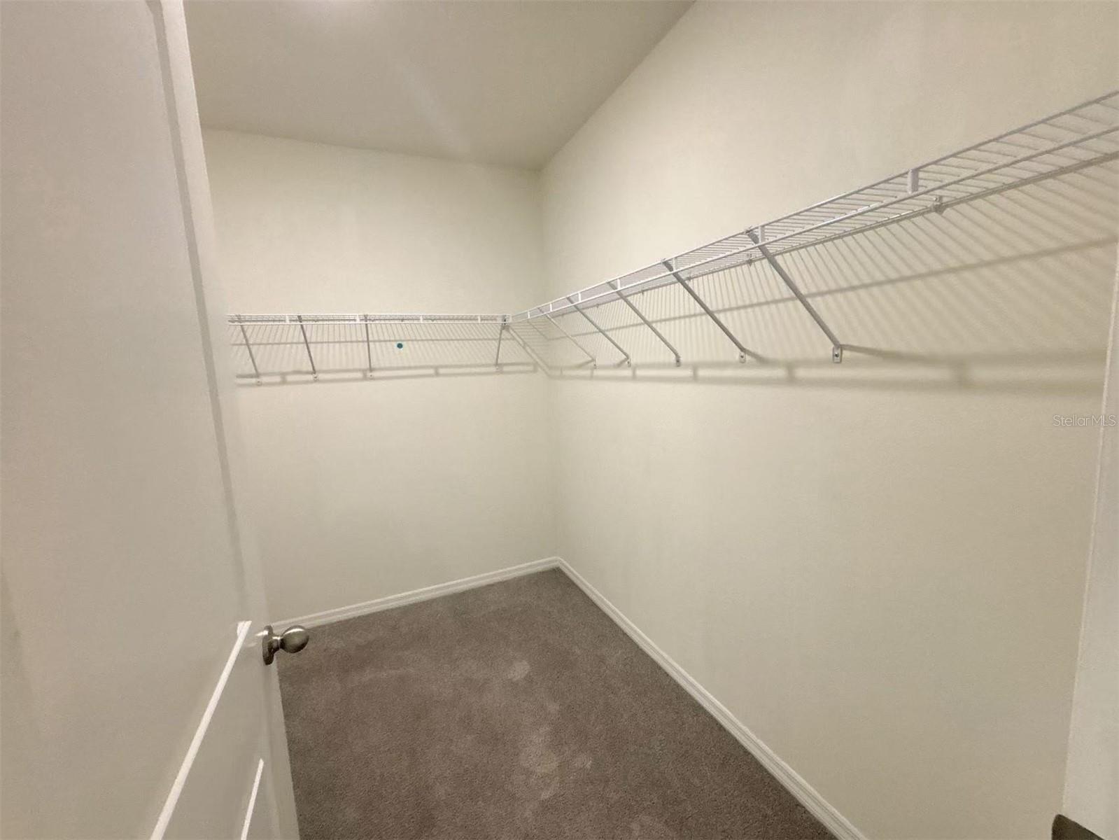 LAKE DIAMOND NORTH - Residential Lease