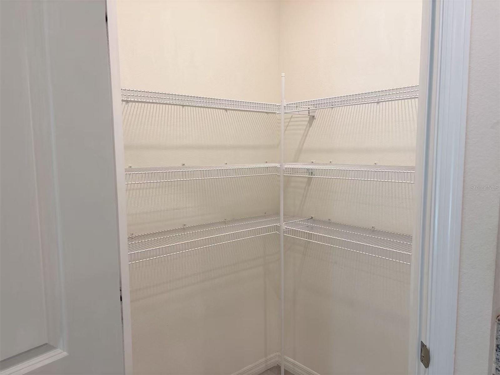 LAKE DIAMOND NORTH - Residential Lease