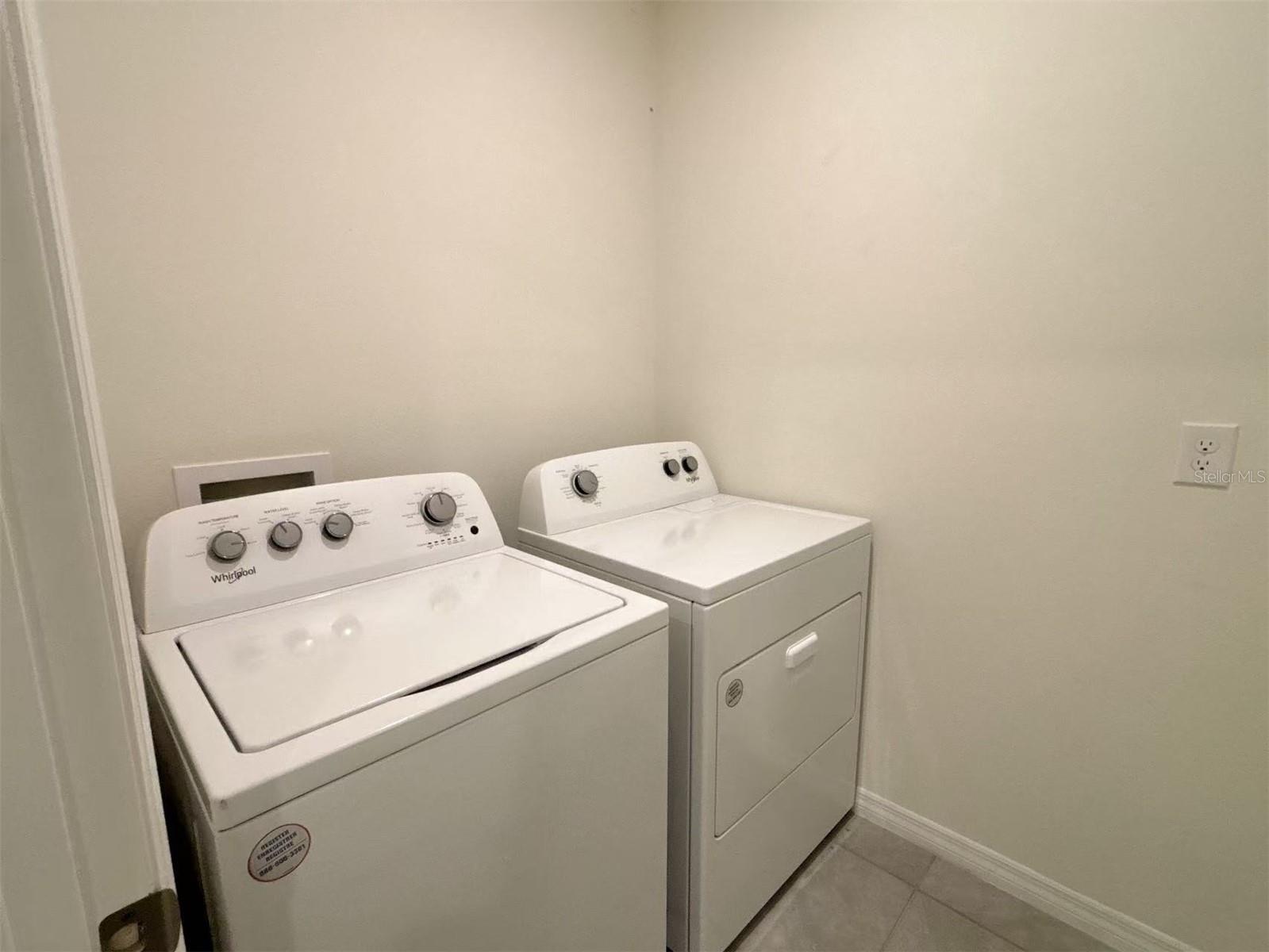 LAKE DIAMOND NORTH - Residential Lease