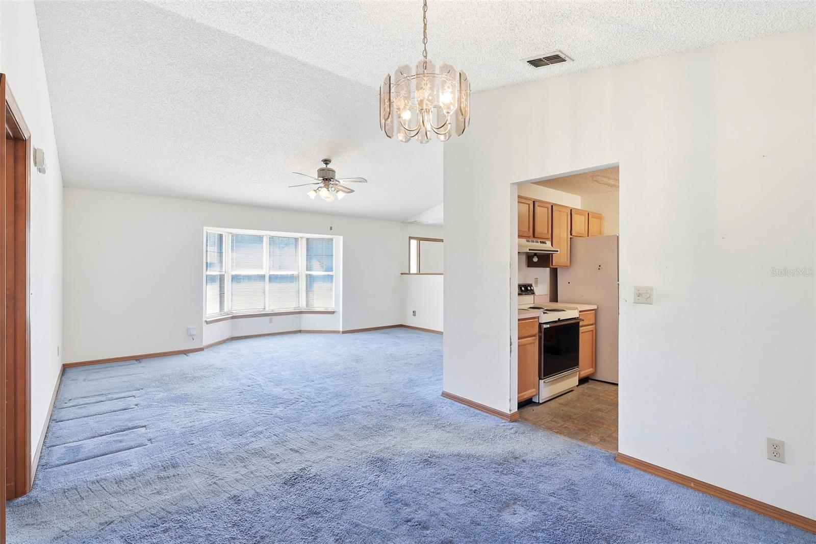 DELTONA LAKES UNIT 27 - Residential