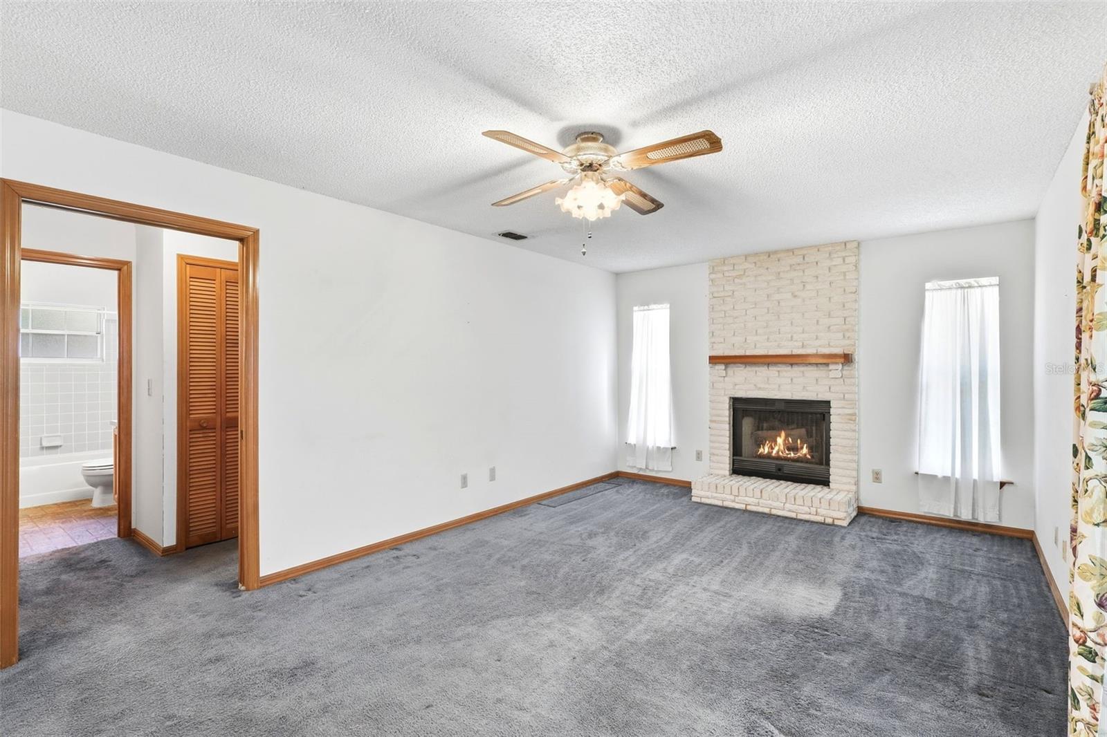 DELTONA LAKES UNIT 27 - Residential