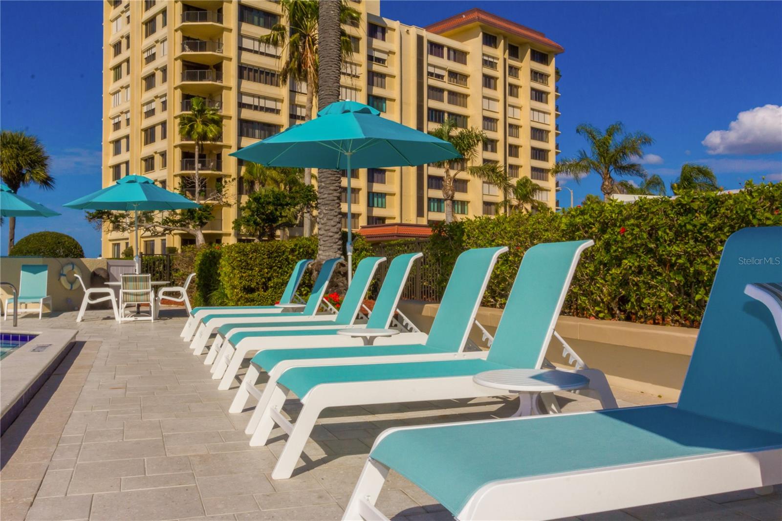 ISLAND WALK CONDO - Residential
