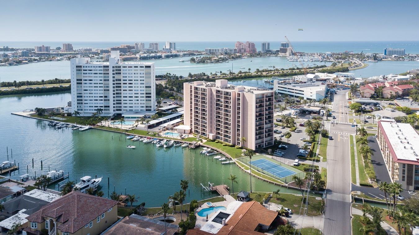 ISLAND WALK CONDO - Residential