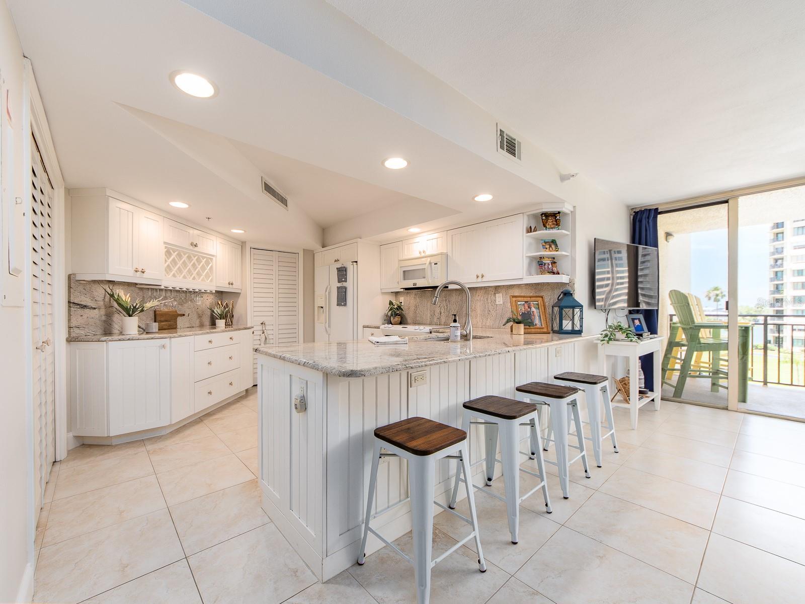 ISLAND WALK CONDO - Residential
