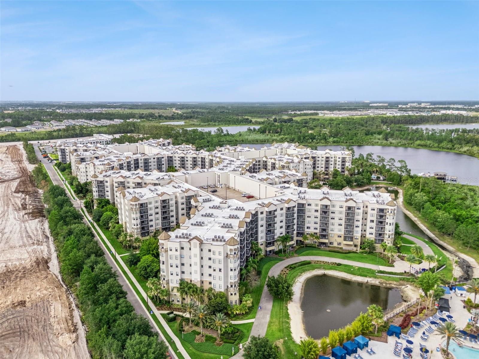THE GROVE RESORT AND SPA - Residential
