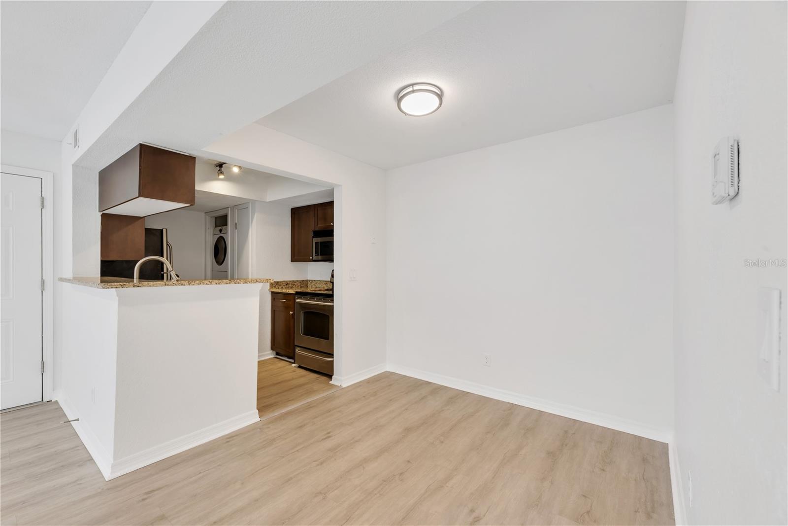 VANTAGE POINT CONDO - Residential