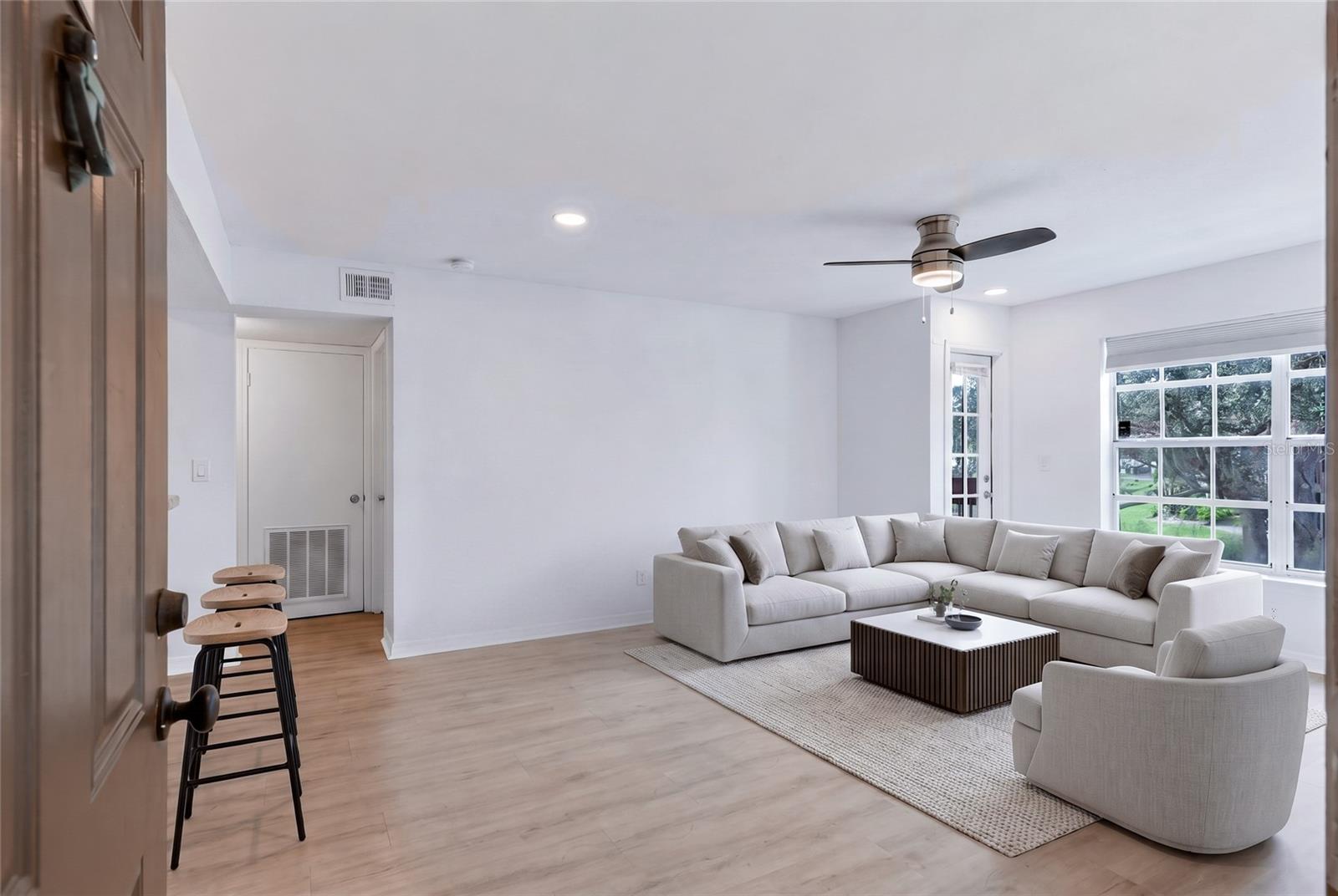 VANTAGE POINT CONDO - Residential