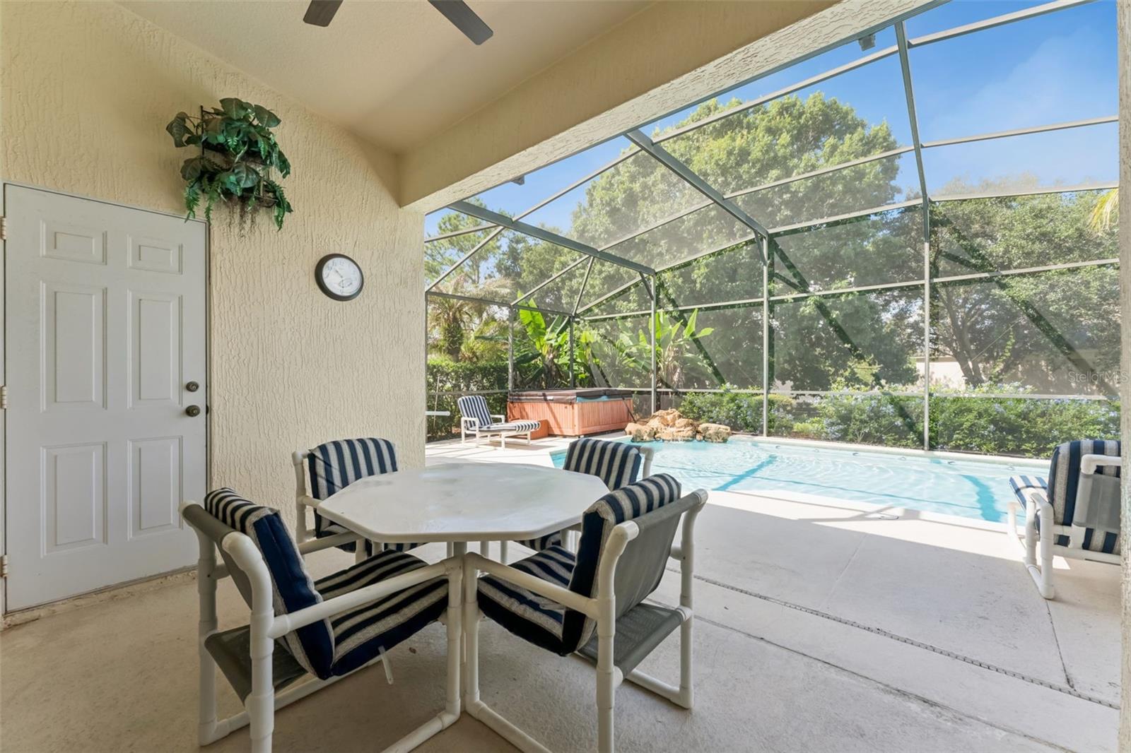WYNDHAM PALMS - Residential