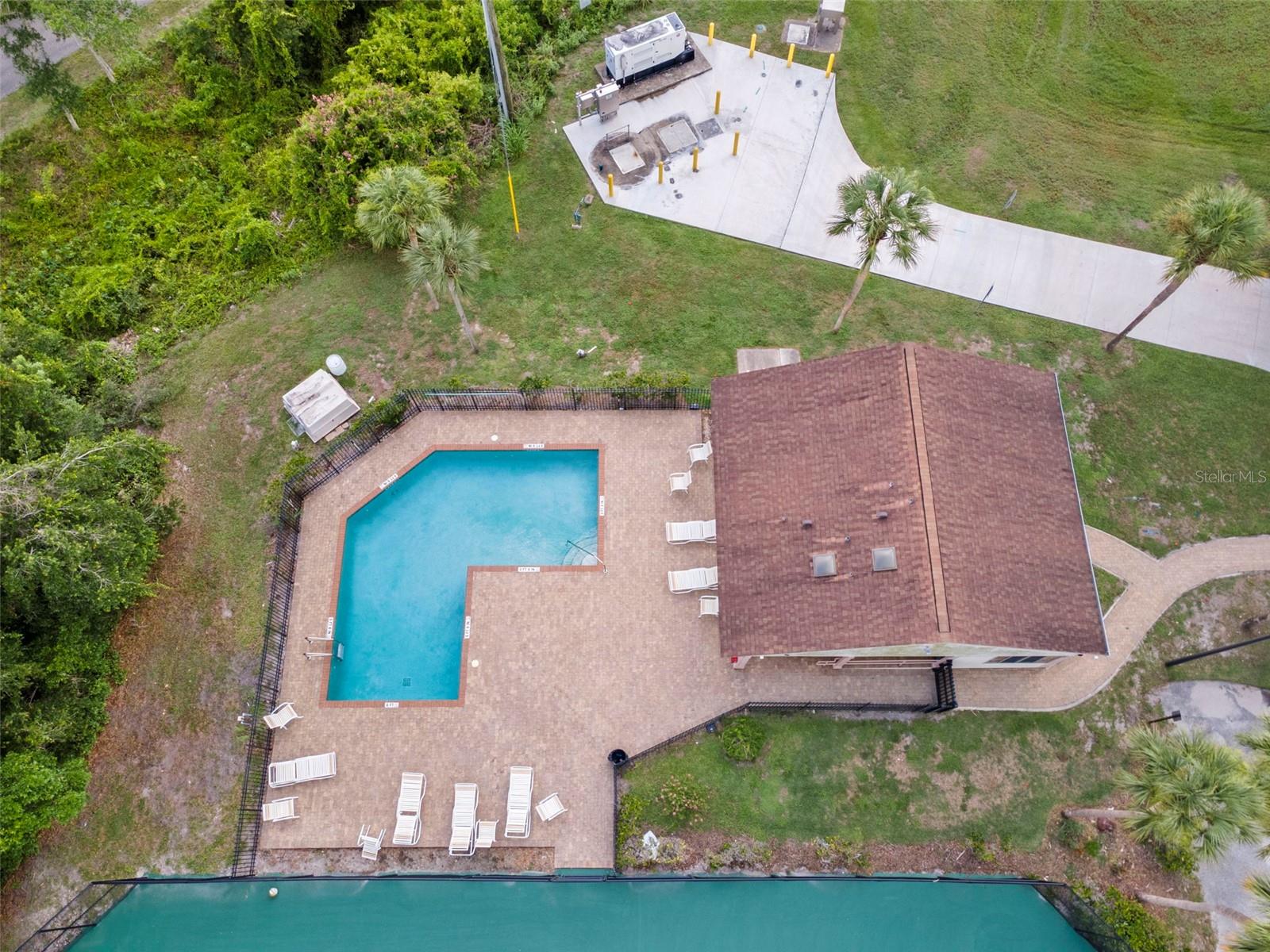 ALOMA PARK - Residential