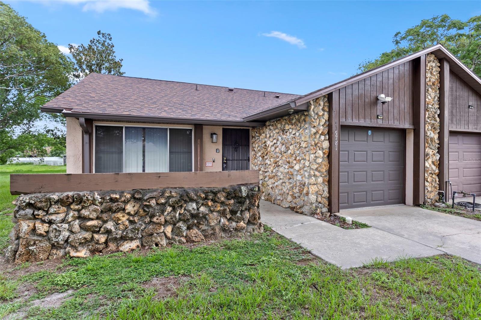 ALOMA PARK - Residential