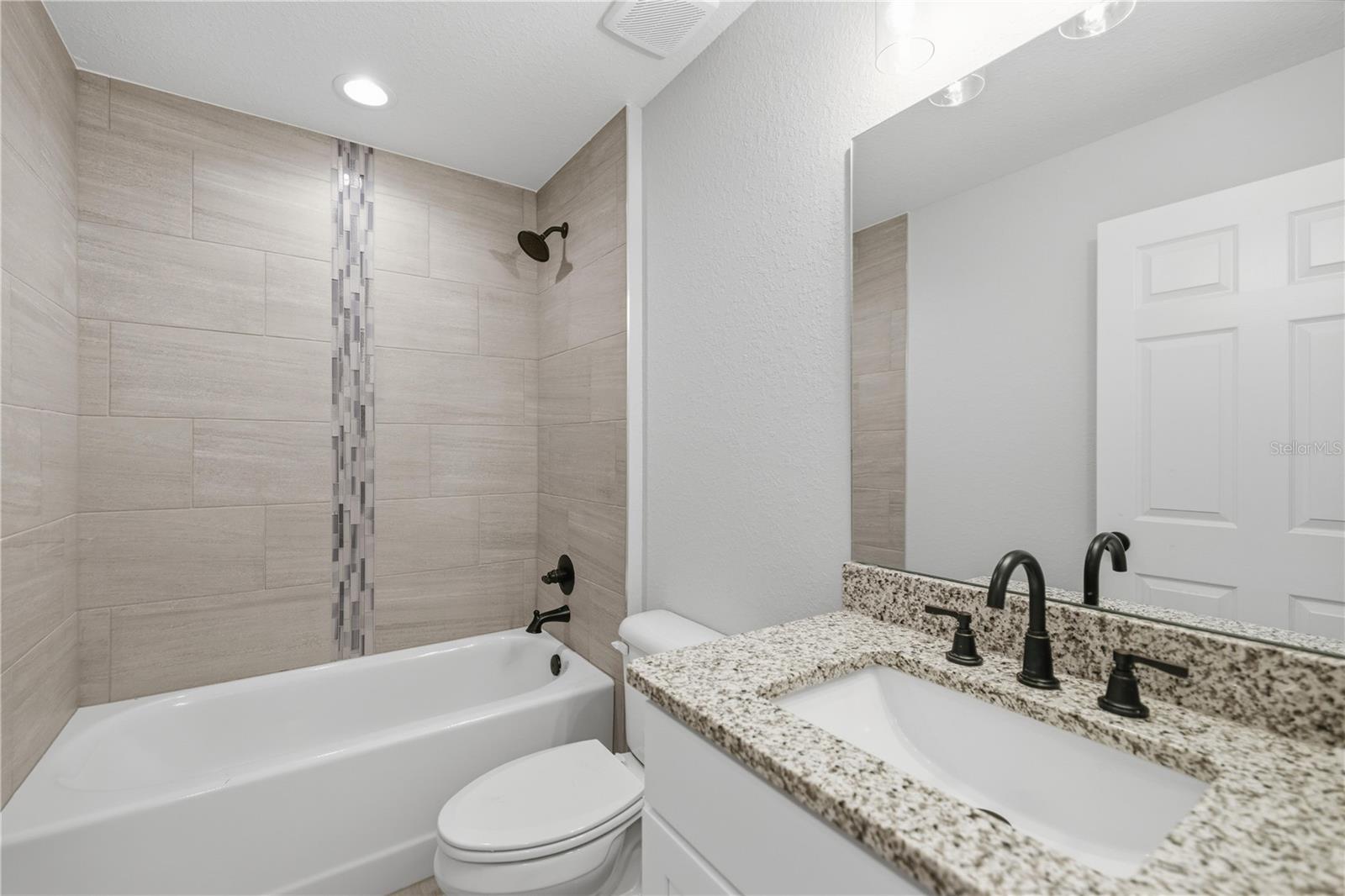 SILVER SPRINGS SHORES - Residential