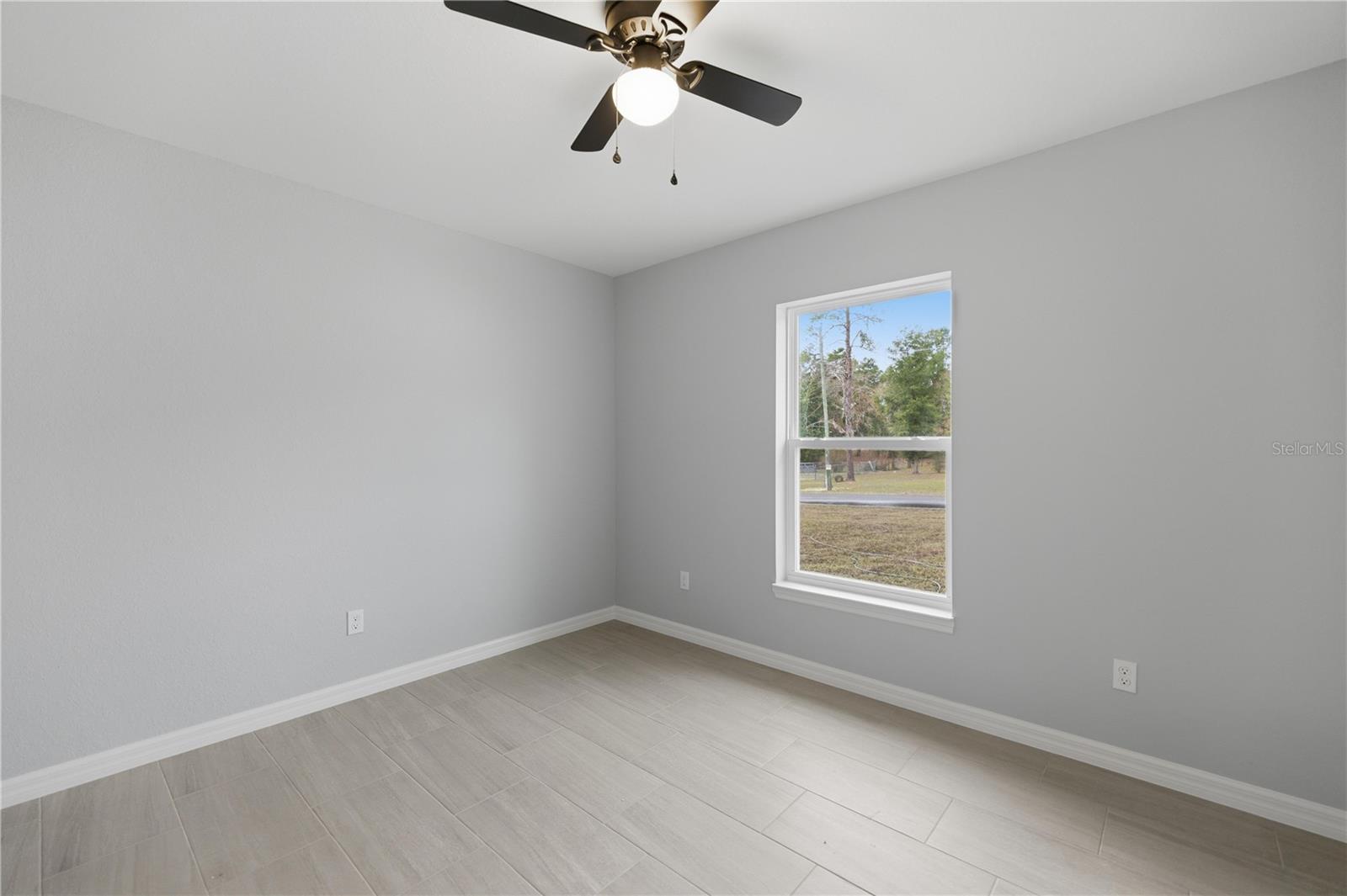 SILVER SPRINGS SHORES - Residential