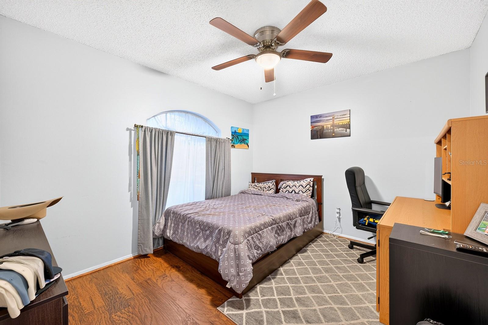 WOODFIELD OAKS - Residential