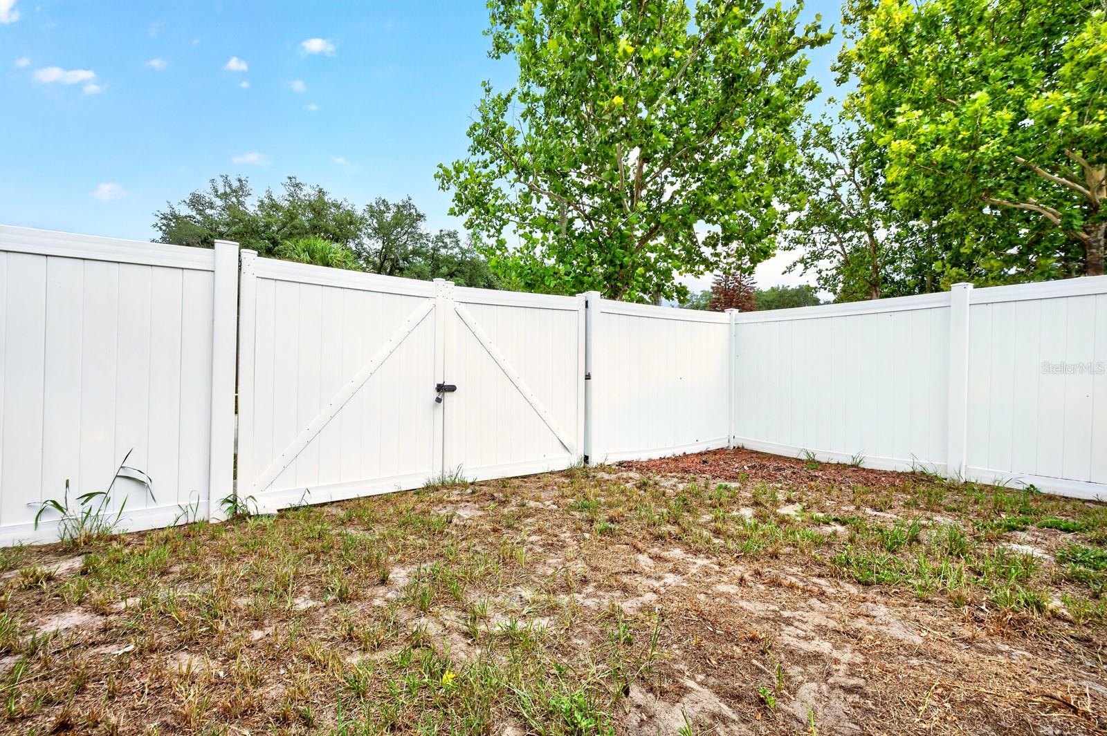 WOODFIELD OAKS - Residential
