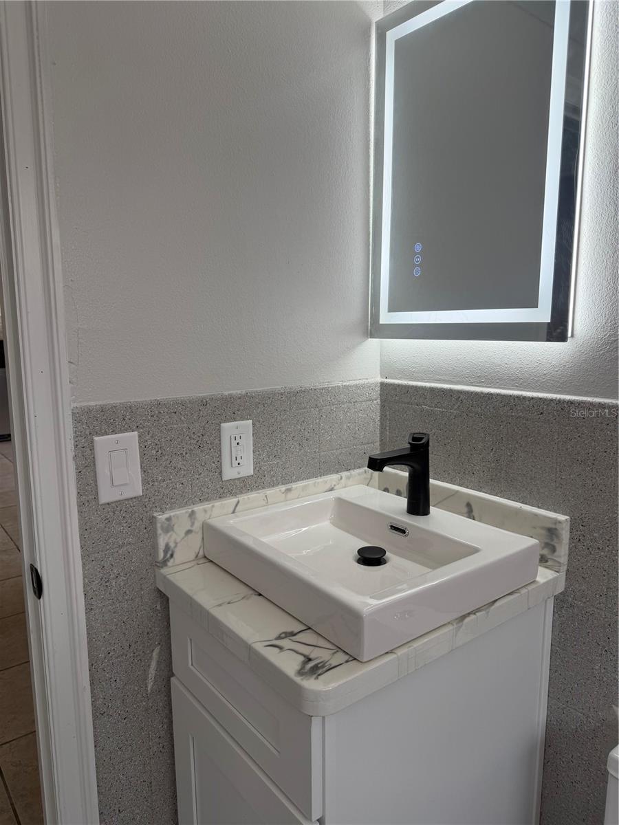 WATERS AVE ESTATES - Residential Lease