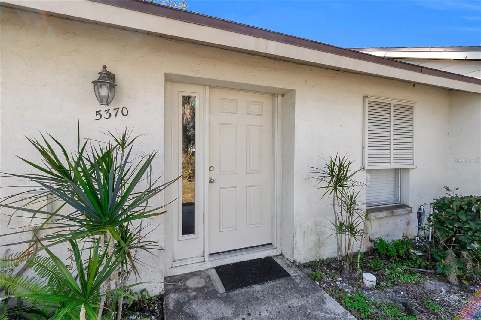 ROYAL PALM VILLAS - Residential