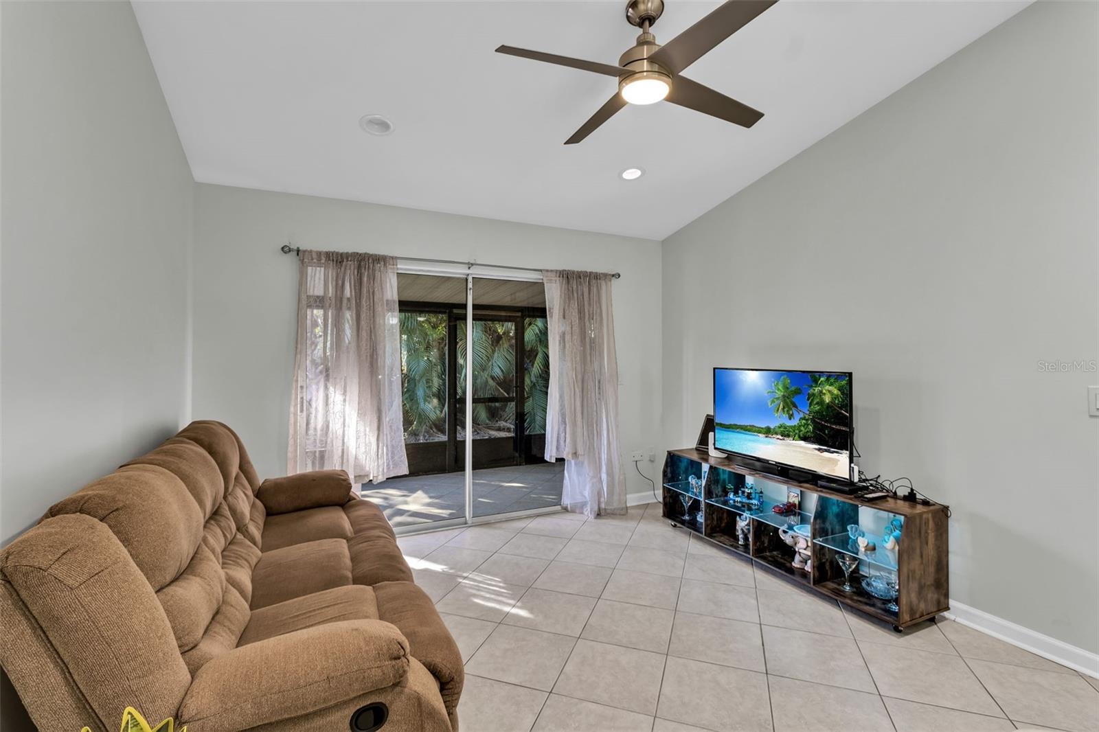 ROYAL PALM VILLAS - Residential