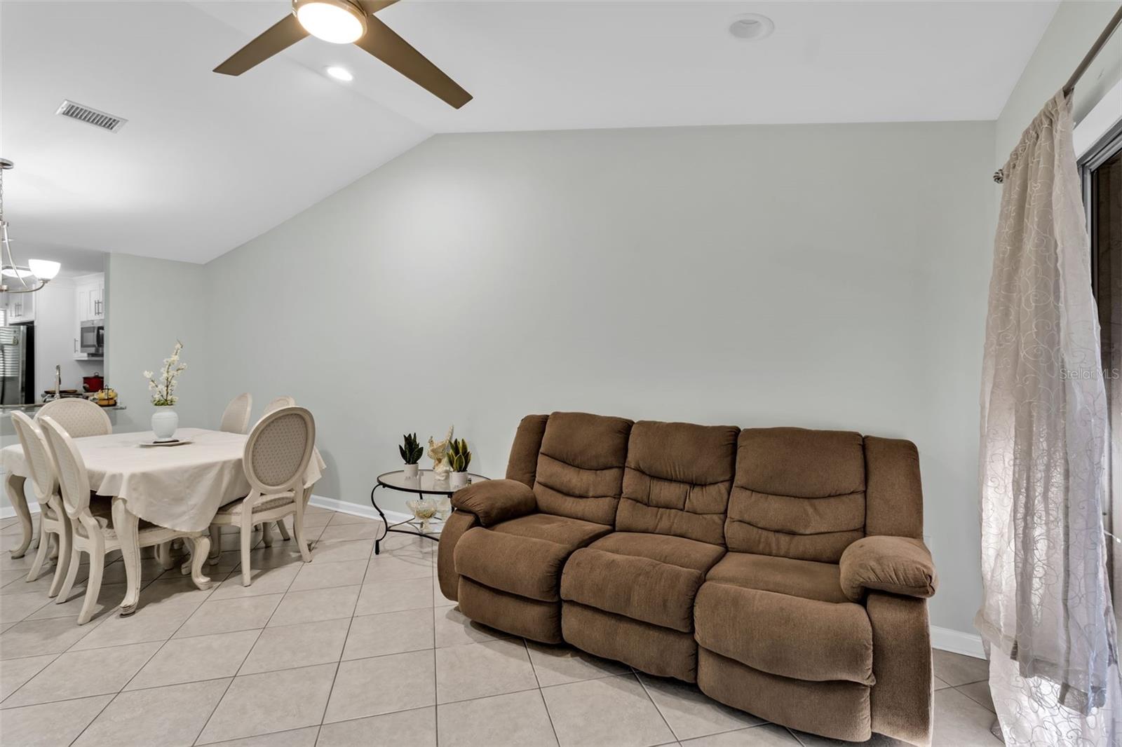 ROYAL PALM VILLAS - Residential