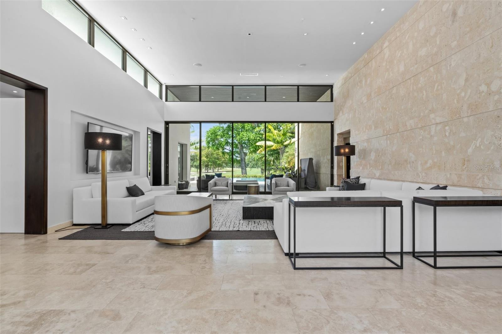 EAST BEACH - Residential