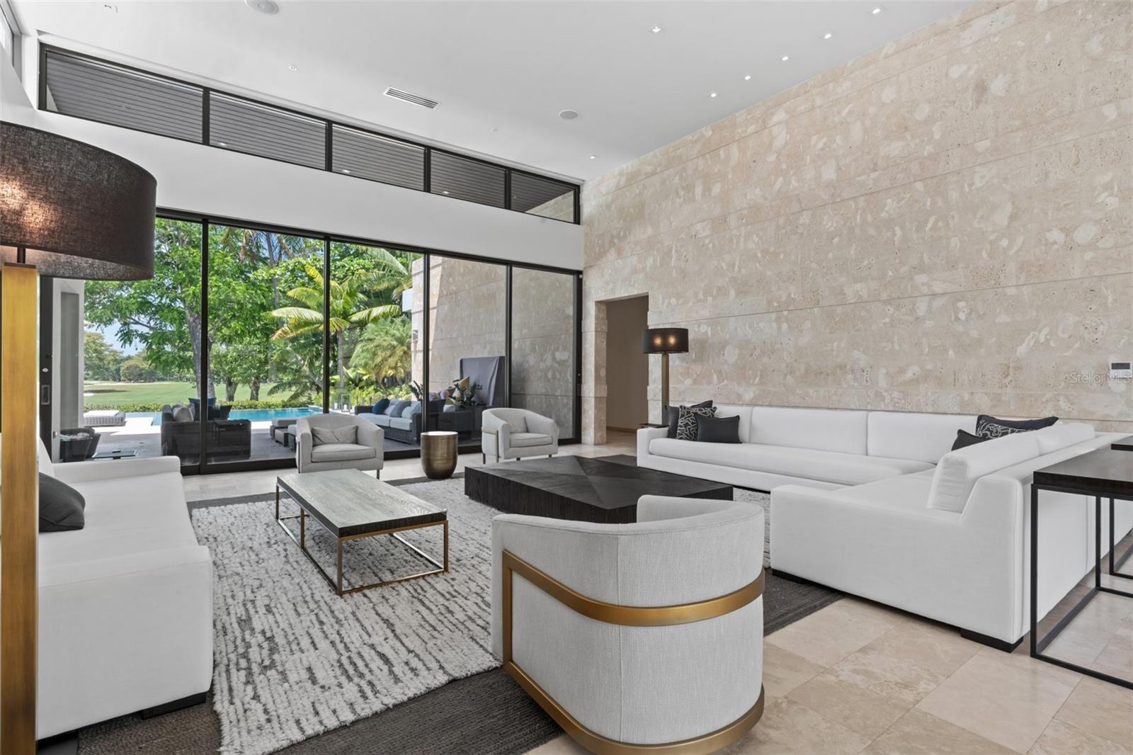 EAST BEACH - Residential