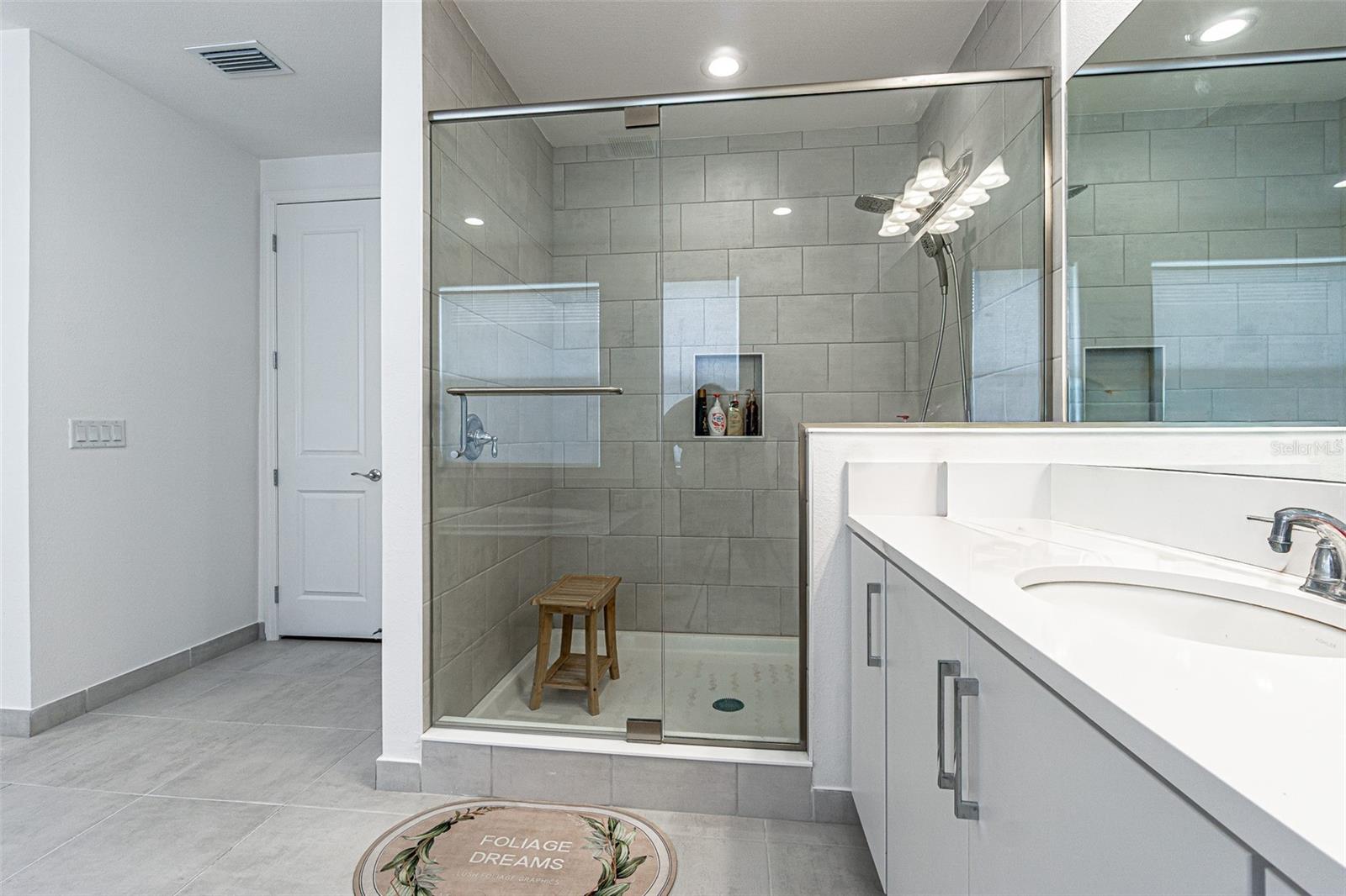 WINDING RDG PH 4 - Residential Lease