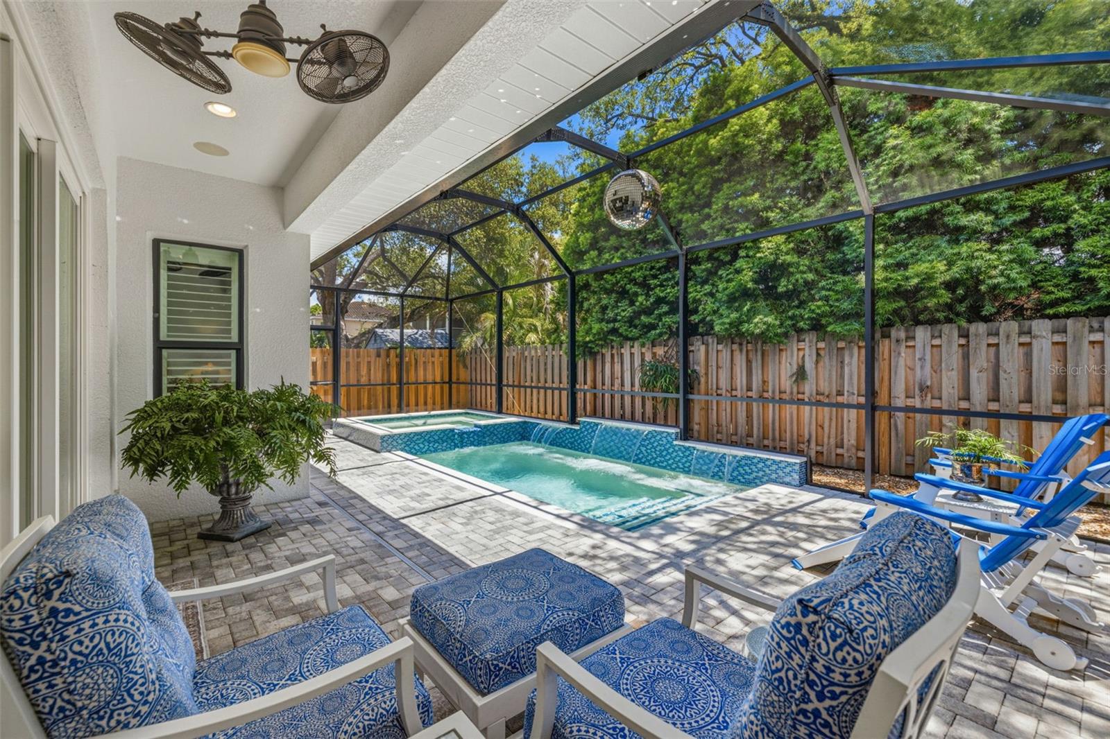 FOREST HILLS - Residential