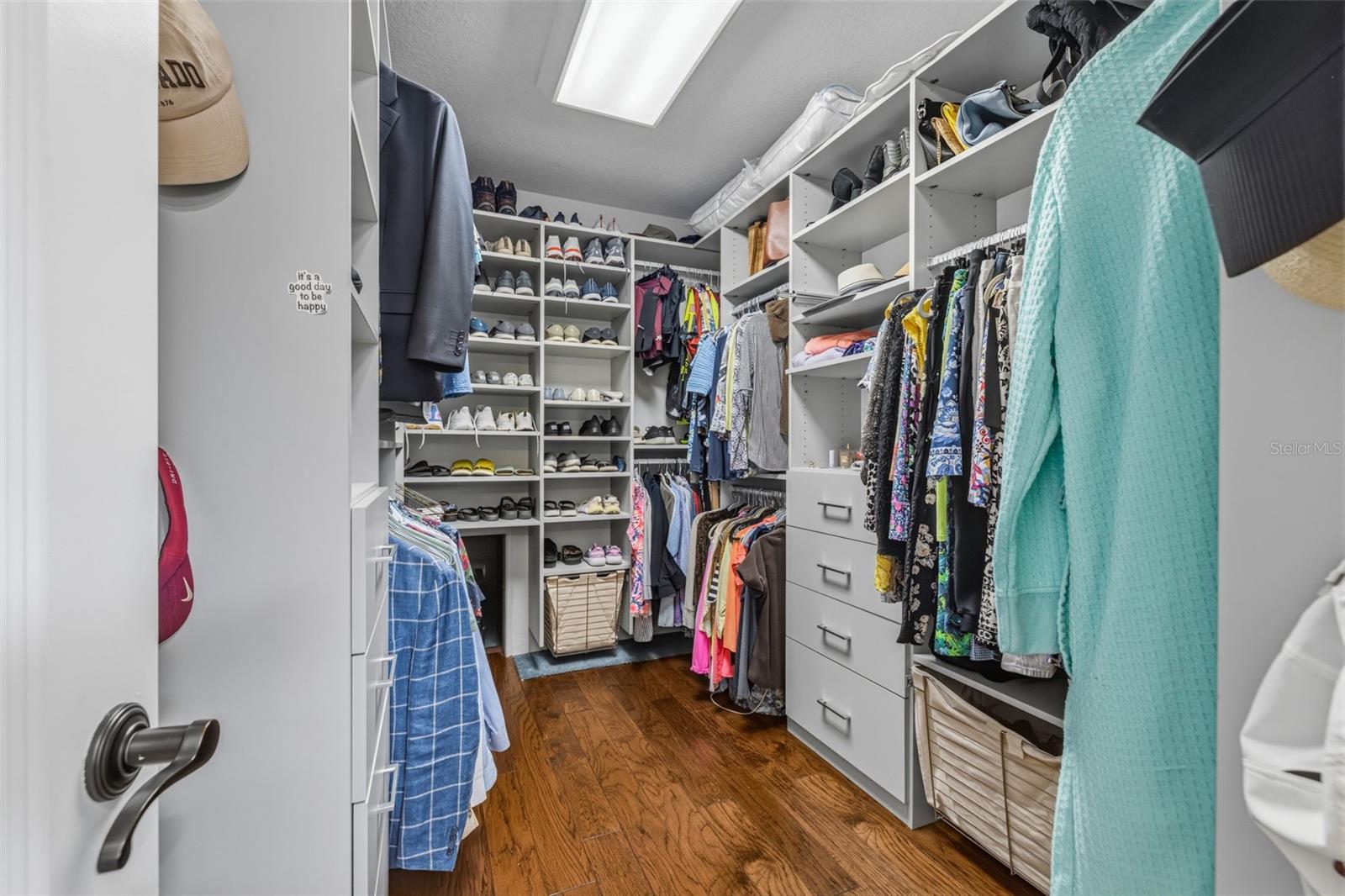 FOREST HILLS - Residential
